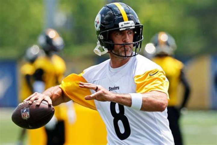 Aaron Rodgers Is Dealing With ‘Covid Toe’ & Fans Say It’s From ‘Sticking Your Foot In Your Mouth’