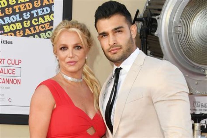 Britney Spears Screams In Hilarious New Video As BF Sam Asghari Scares Her On Hike — Watch