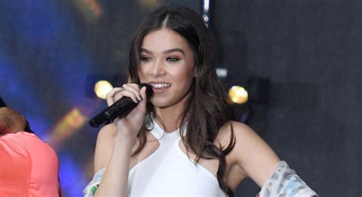 Hailee Steinfeld & Alesso Drop ‘Let Me Go’ Video With FLAGALine & It’s Total Eye Candy