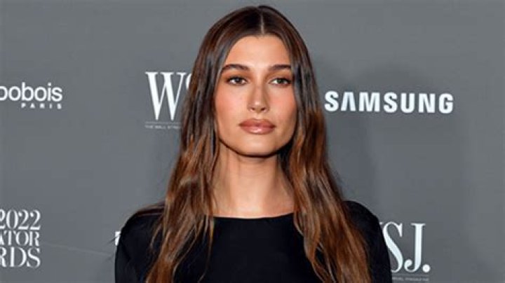 Hailey Bieber’s Favorite Texturizing Hair Spray Creates the Best Waves – Hollywood Life