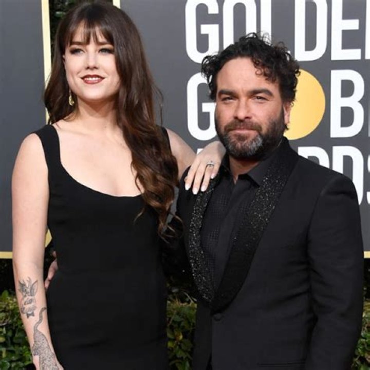 Johnny Galecki, 43, & GF Alaina Meyer, 21, Expecting 1st Child Together: We’re ‘Over The Moon’