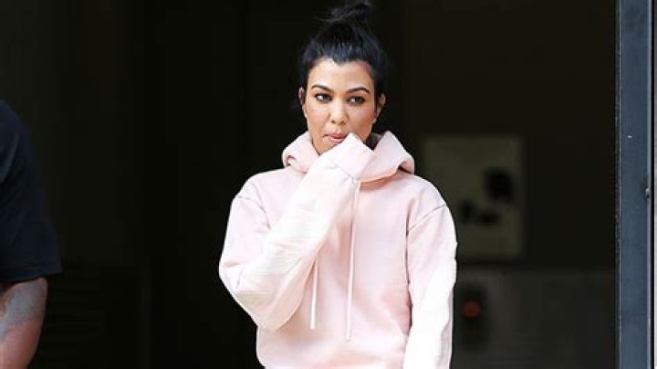 Kourtney Kardashian Claps Back At Troll Who Criticizes How She Looks In Jeans – They ‘Don’t Do A Thing For Her’