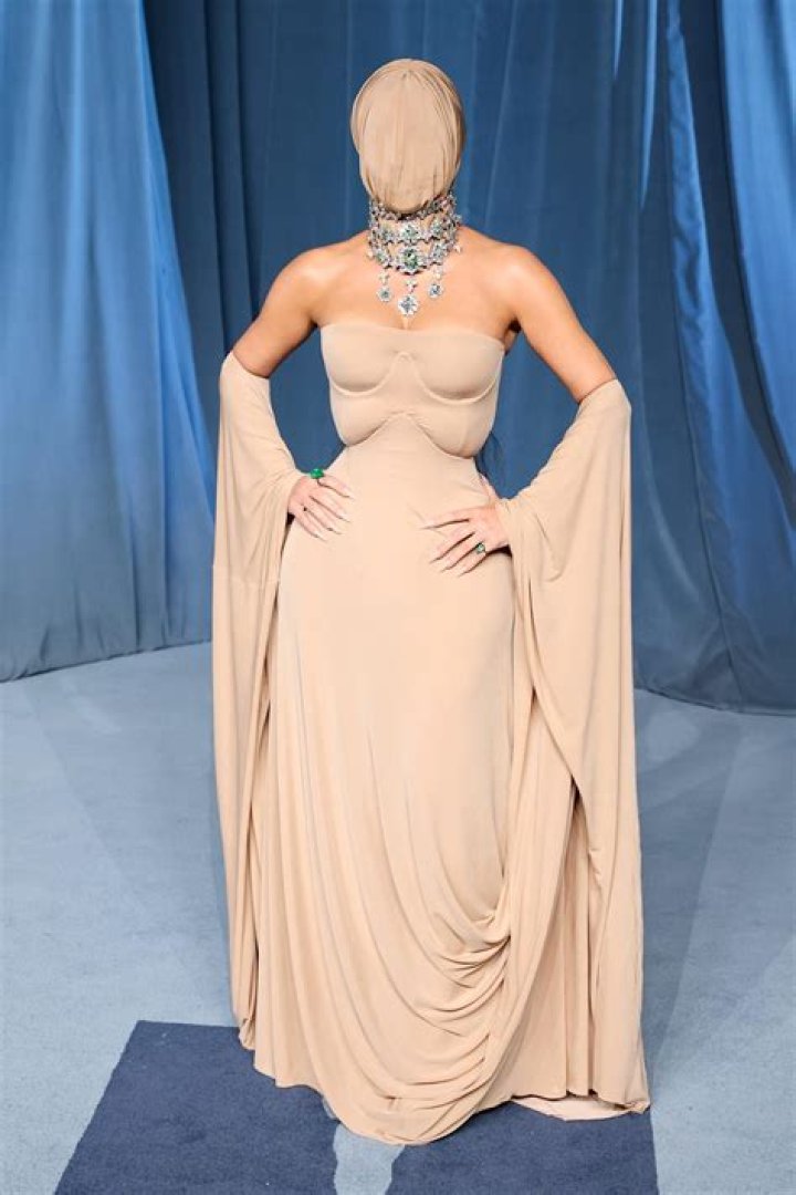 Meg Ryan Makes Rare Red Carpet Appearance At Academy Museum Gala In LA — Photo