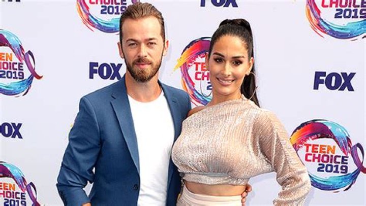 Nikki Bella Plans Artem’s Future & It Backfires On ‘Total Bellas’ – Hollywood Life
