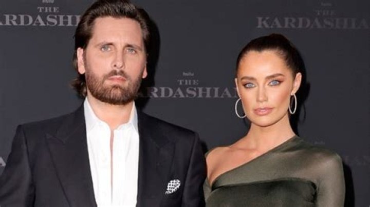 Scott Disick: New Hookup With Hot Model, 22, Behind Kourtney Kardashian’s Back