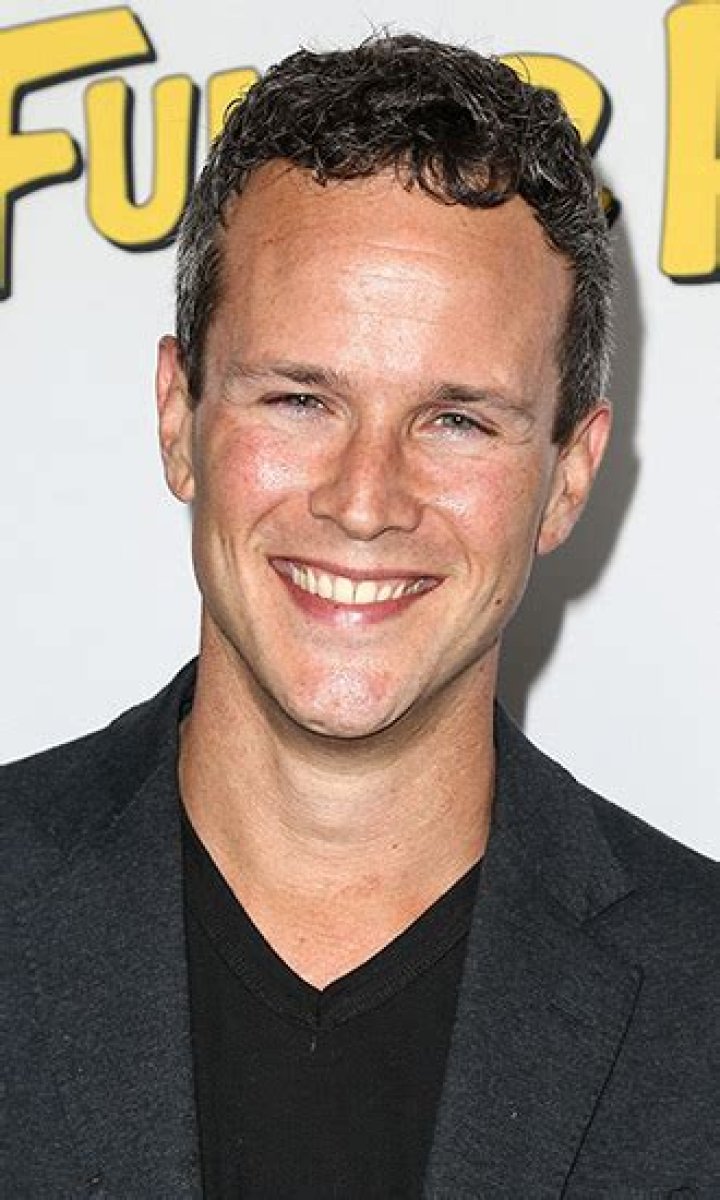 Scott Weinger Celebrity Profile – Hollywood Life