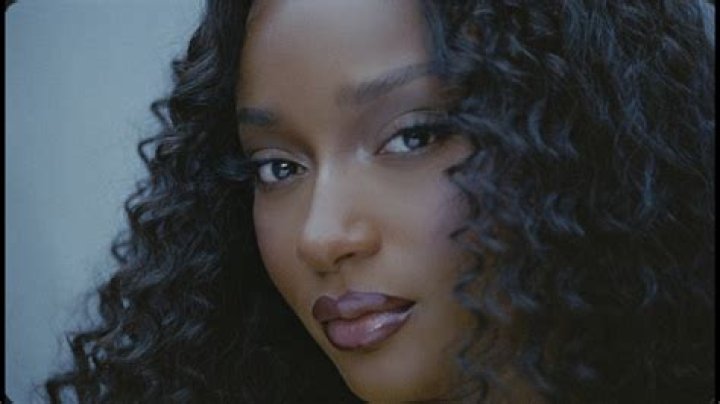 Sheyda Reveals How Aretha Franklin Inspired Her New Heartbreak Song ‘Won’t See Me Crying’