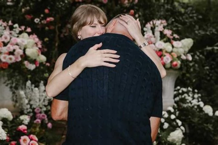 Taylor Swift and Travis Kelce Are ‘Very Confident’ In Their Love Story