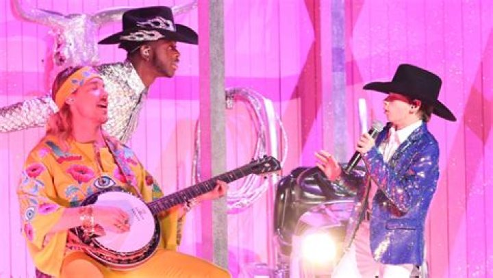 Who Is Mason Ramsey? 5 Facts About The Viral ‘Yodel Kid’ – Hollywood Life